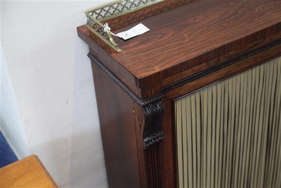 A Regency rosewood dwarf bookcase, W.4ft D.11in. H.3ft 2in.